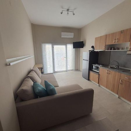 New Apartment ,50M From The Sea At Nea Irakleia. Екстериор снимка