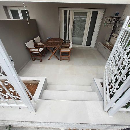 New Apartment ,50M From The Sea At Nea Irakleia. Екстериор снимка