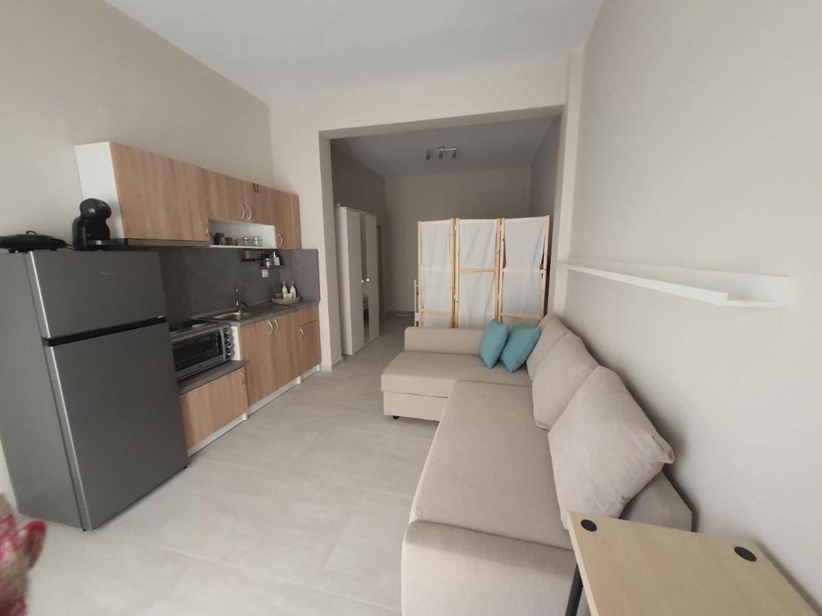 New Apartment ,50M From The Sea At Nea Irakleia. Екстериор снимка